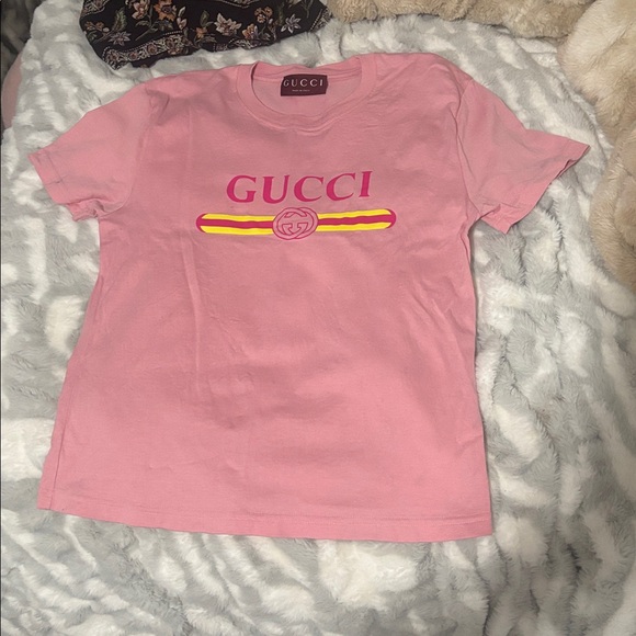GUCCI  T SHIRT 👚 🩷 (100% authentic) - Picture 1 of 11